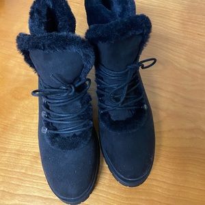 A new day size 10 boots NWOB